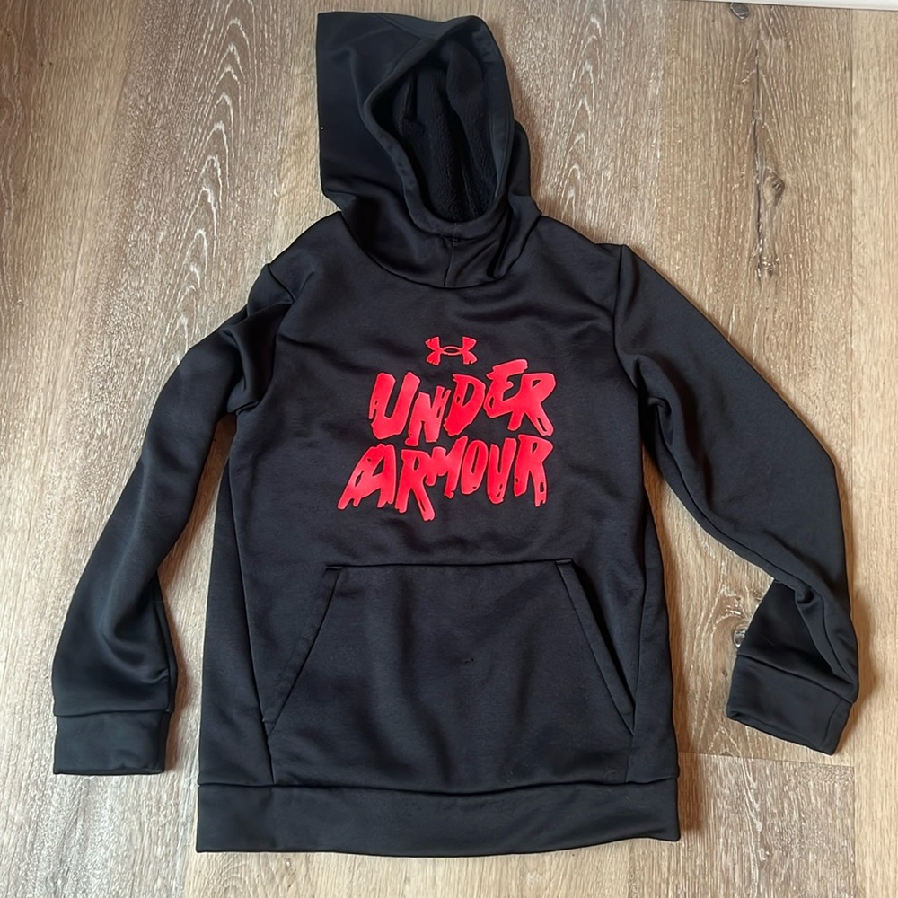Boys under Armour hoodie size M